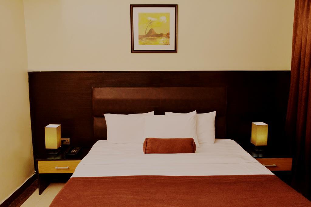 Sweet Spirit Hotel And Suites Danag - Порт-Харкорт Экстерьер фото