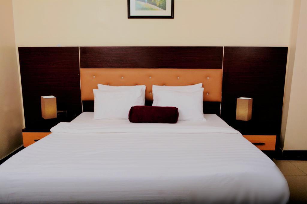 Sweet Spirit Hotel And Suites Danag - Порт-Харкорт Экстерьер фото