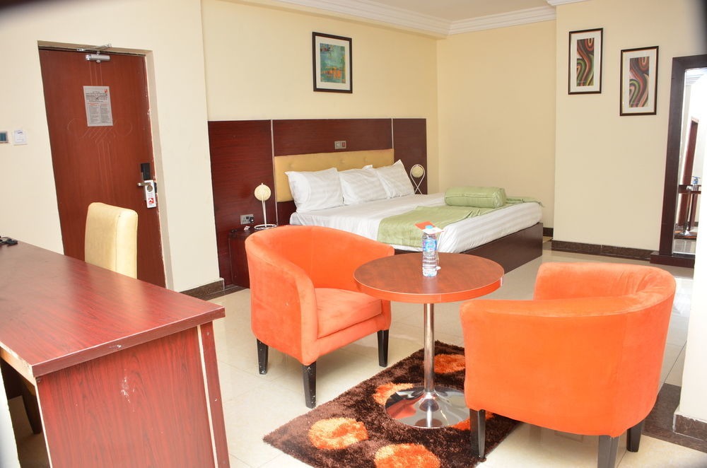 Sweet Spirit Hotel And Suites Danag - Порт-Харкорт Экстерьер фото