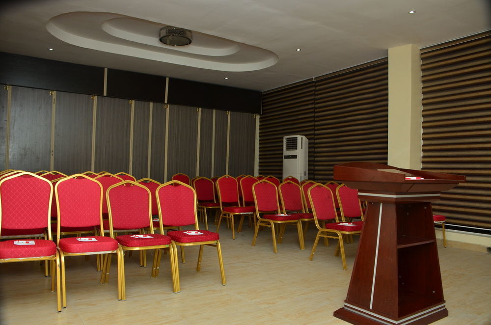 Sweet Spirit Hotel And Suites Danag - Порт-Харкорт Экстерьер фото